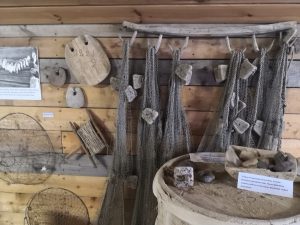 Saaristolaismuseon kokoelmasta vanhoja kalastusverkkoja